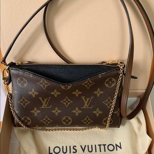 Louis Vuitton Pallas Clutch